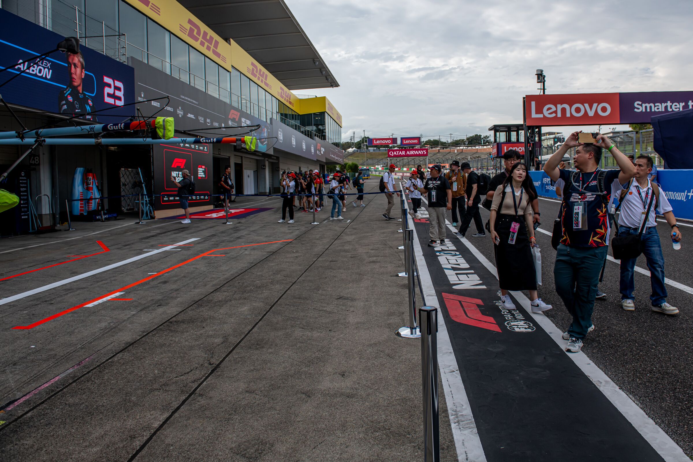 Aramco F1® Pit Lane Walk Inclusion