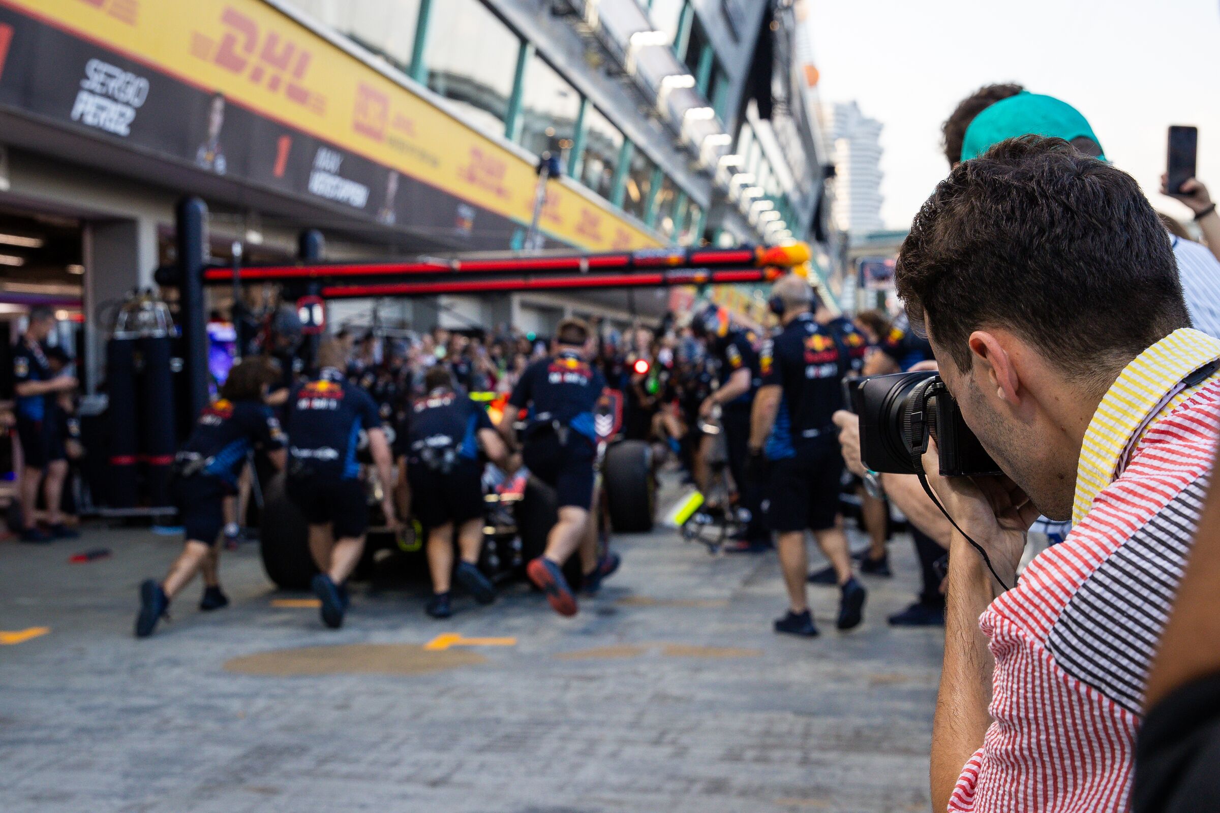 Aramco F1® Pit Lane Walk Inclusion